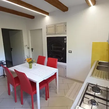 펜션 Vallemaira House Casa Belvedere Luce & Sole 10 Posti Letto