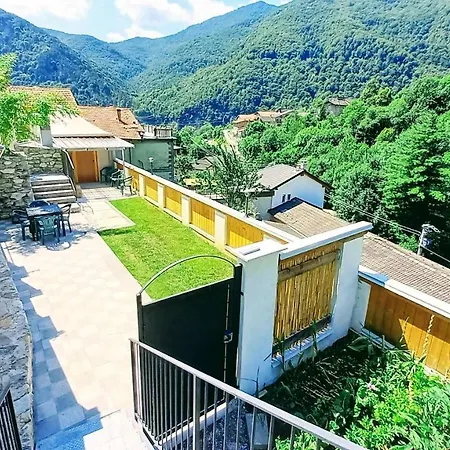 펜션 Vallemaira House Casa Belvedere Luce & Sole 10 Posti Letto 산 다미아노 마크라