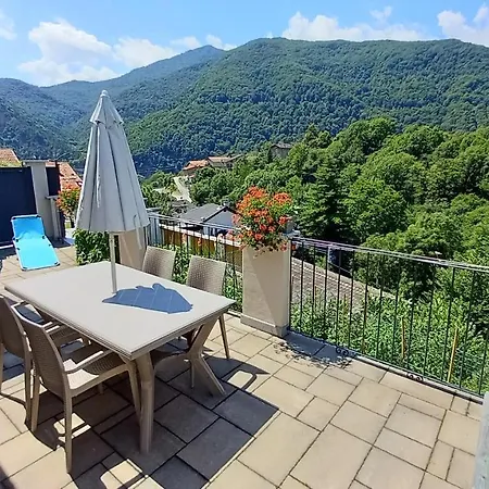 Vallemaira House Casa Belvedere Luce & Sole 10 Posti Letto 펜션 *