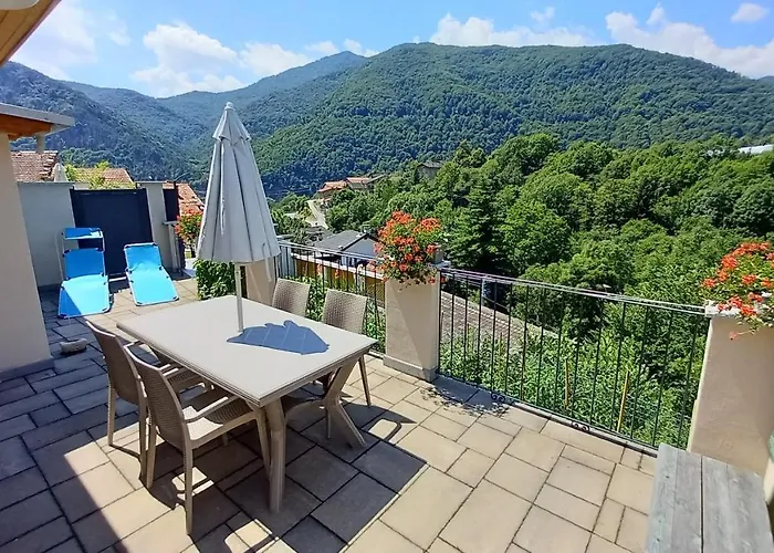 Vallemaira House Casa Belvedere Luce & Sole 10 Posti Letto Vakantiehuis *