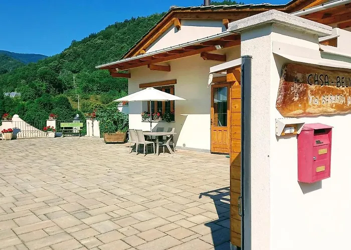 Vakantiehuis Vallemaira House Casa Belvedere Luce & Sole 10 Posti Letto